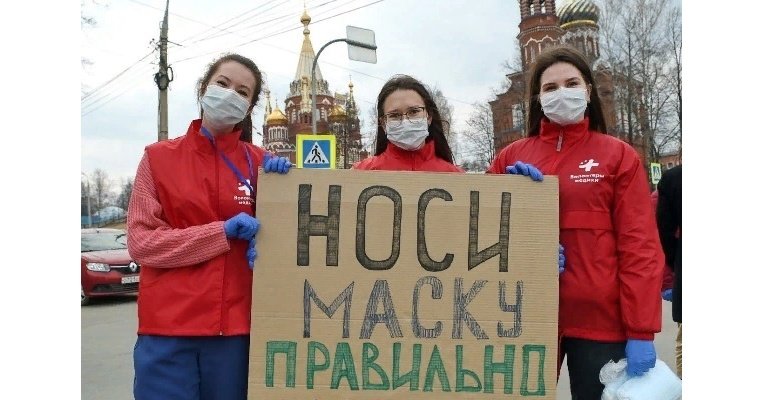 Волонтёры Ижевска продолжат бесплатно раздавать медицинские маски на остановках 