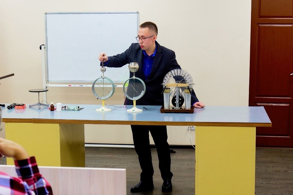 Конференция по преподаванию физики памяти профессора Валерия Майера пройдёт в Глазове в 31 раз