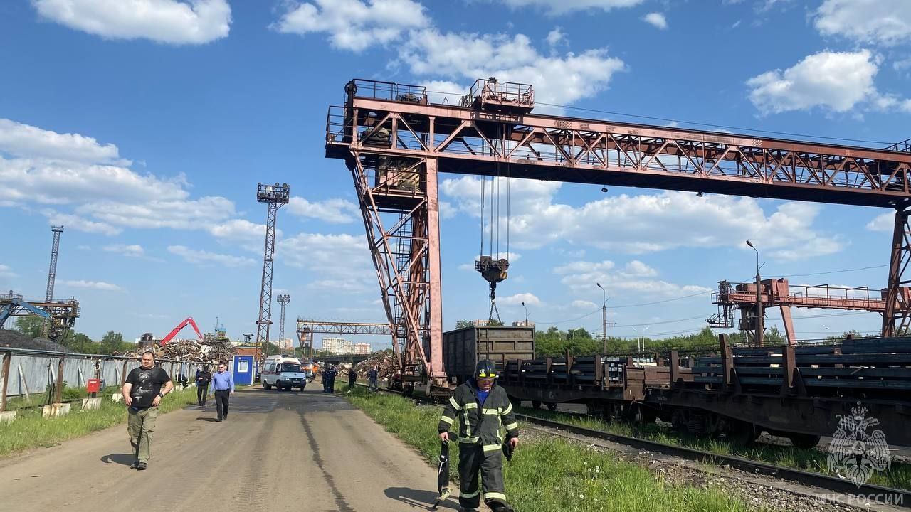 Крановщица Ижстали предотвратила распространение пожара
