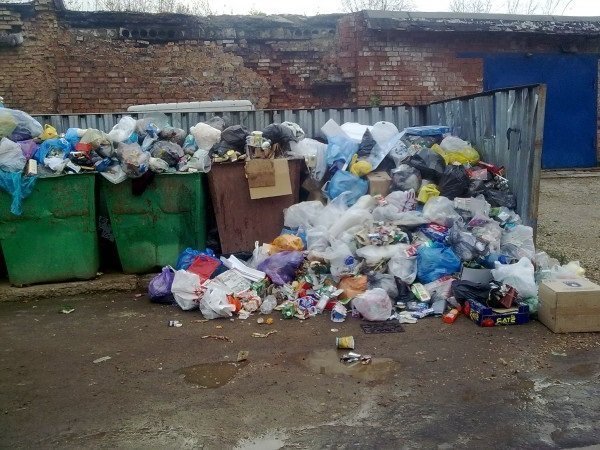 Власти сняли в Челябинске режим ЧС, введенный из-за мусорного коллапса