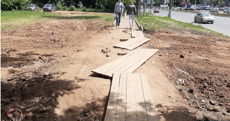 Более 300 тротуаров в Ижевске нуждаются в капитальном ремонте