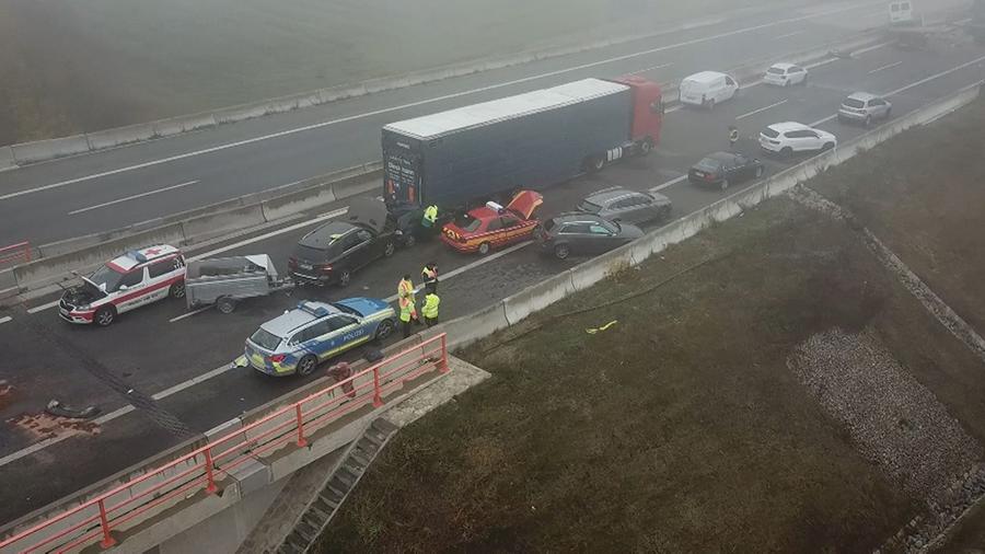 В Германии 29 человек пострадали в аварии с 18 автомобилями