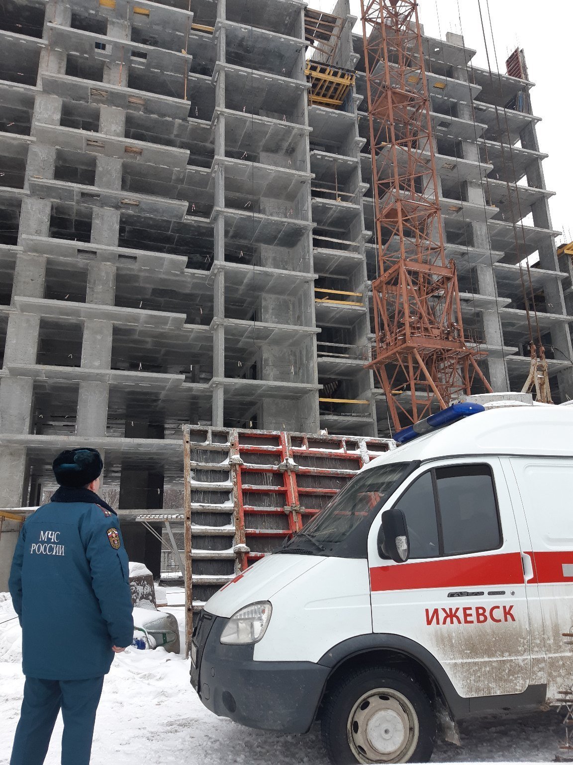 В Ижевске объявили в международный розыск крановщика, обвиняемого в гибели рабочих на стройке