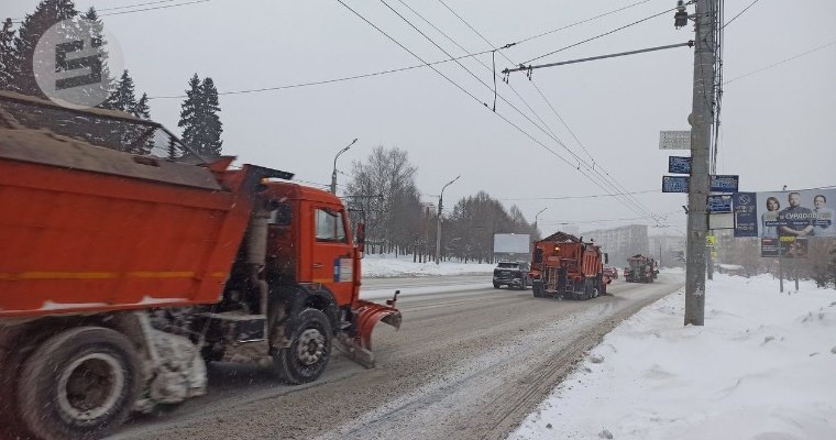 Для борьбы с гололедицей и снегом города Удмуртии дополнительно получили 301 млн рублей