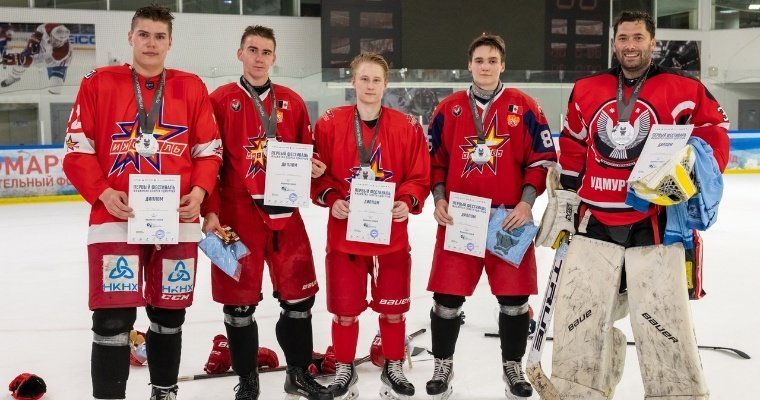 На фестивале по фиджитал-спорту в Удмуртии победу в хоккее одержали спортсмены ХК «Ижсталь»
