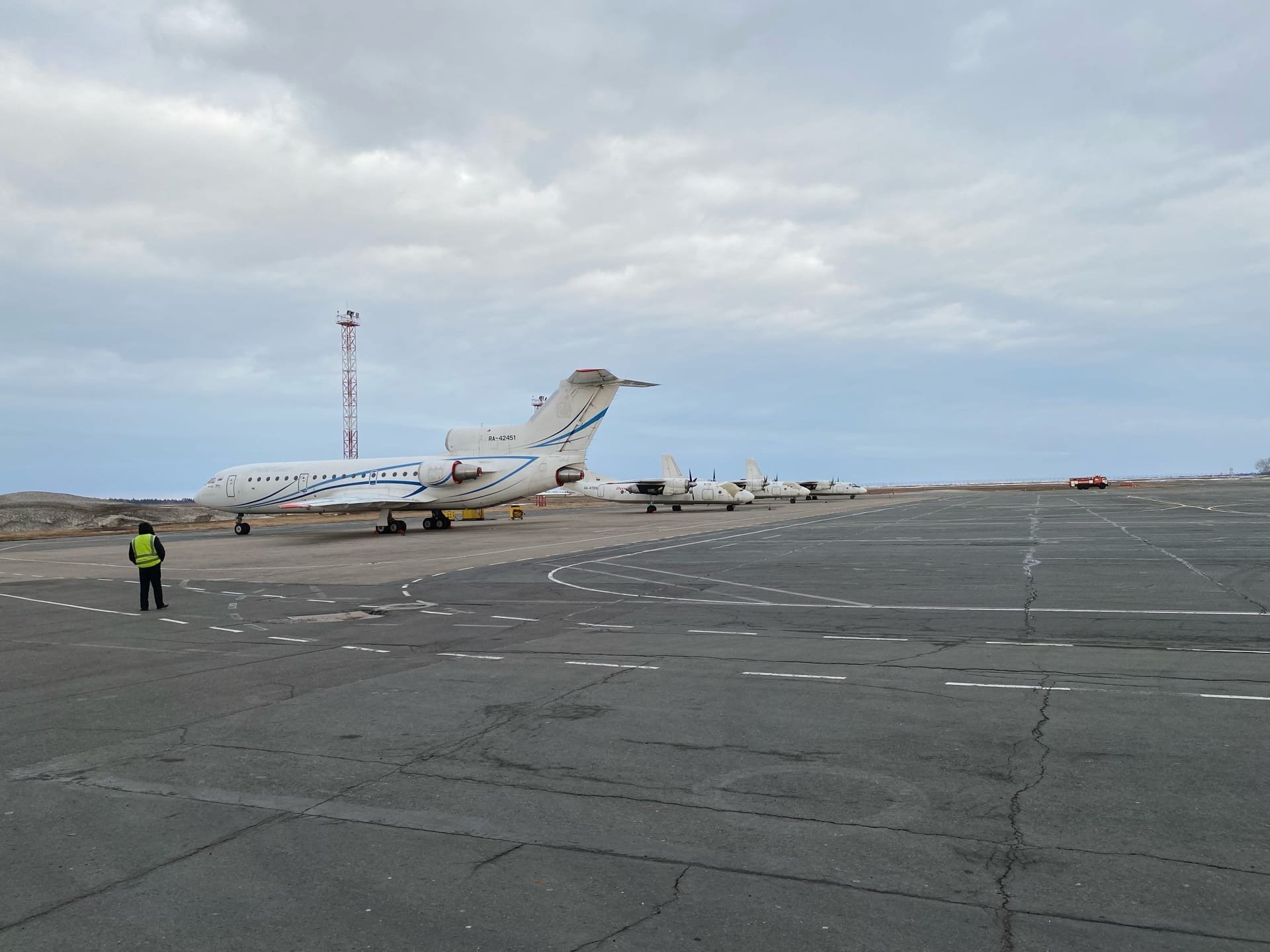 ПАТ Ижевского аэропорта. Старый аэропорт Ижевск. Самолеты Ижевск Удмуртия. Удмуртская Авиация.