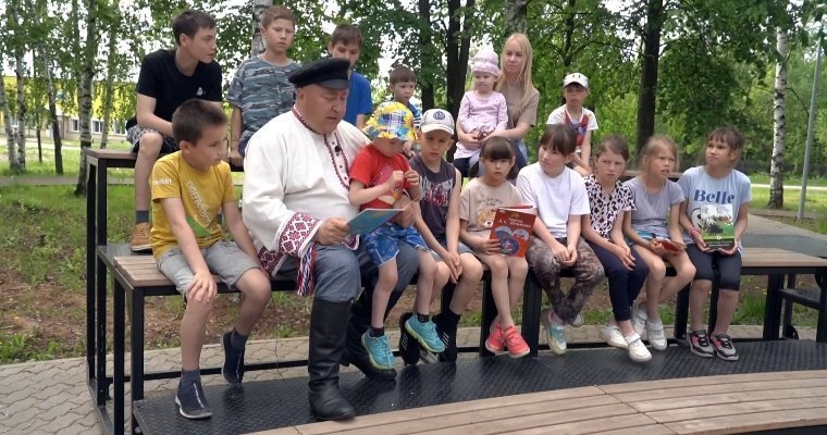 Глава Малопургинского района Удмуртии отметил с местной детворой «Пушкинский день»