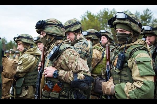 Нацгвардия России приняла на вооружения автоматы Калашникова с глубокой модернизацией
