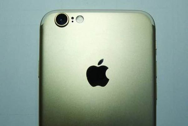Фотографии нового iPhone 7 опубликовали в сети