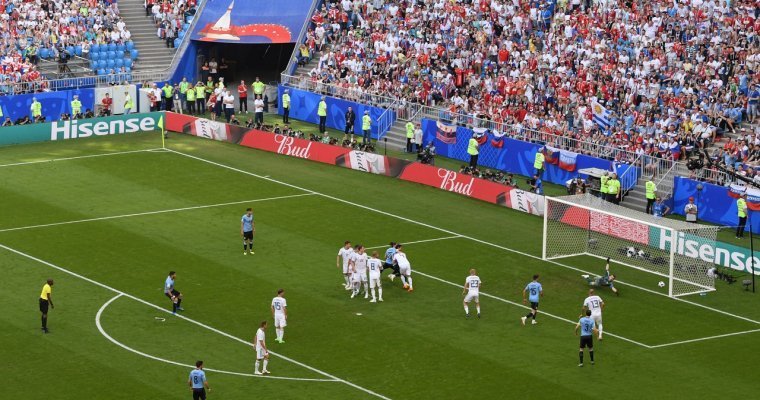 Российские футболисты уступили уругвайцам 3:0, впереди – игра в 1/8 финала