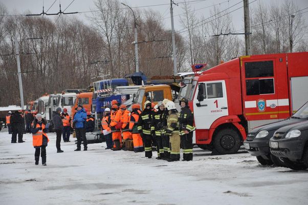 Спасатели и городские власти Ижевска отрепетировали действия при паводке