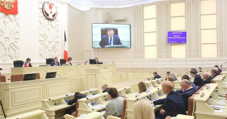 Освободившийся мандат депутата Госсовета Удмуртии передали Олегу Караваеву