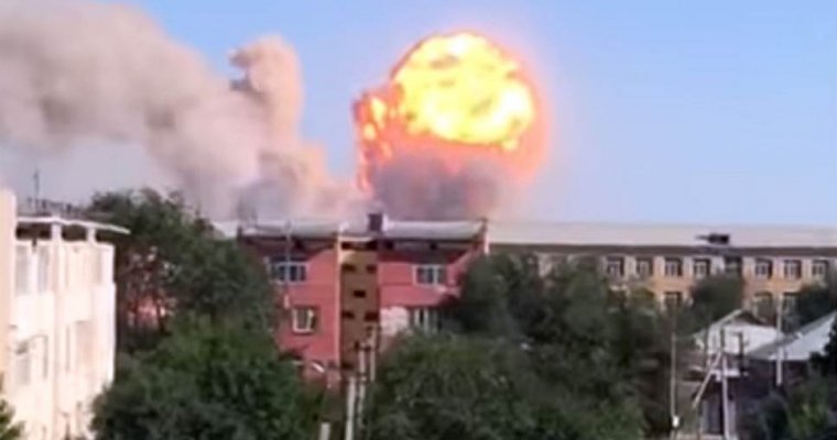 Из-за взрывов на складе боеприпасов в Казахстане погиб один человек