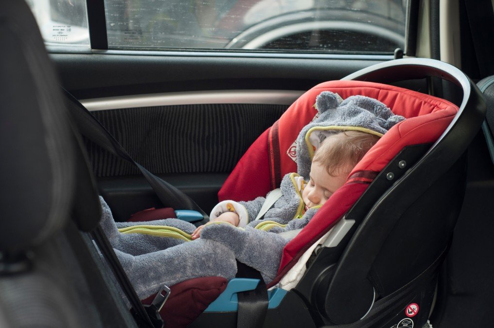 

562 водителей в Ижевске наказали за отсутствие детских кресел


