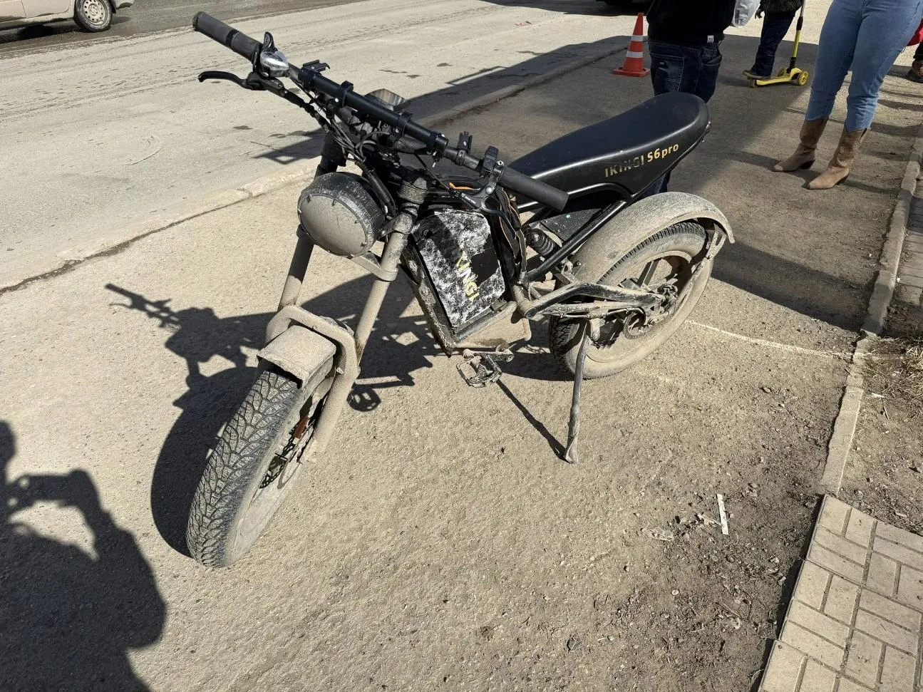 В Ижевске пенсионерка попала под колёса электровелосипеда, когда выходила из автобуса