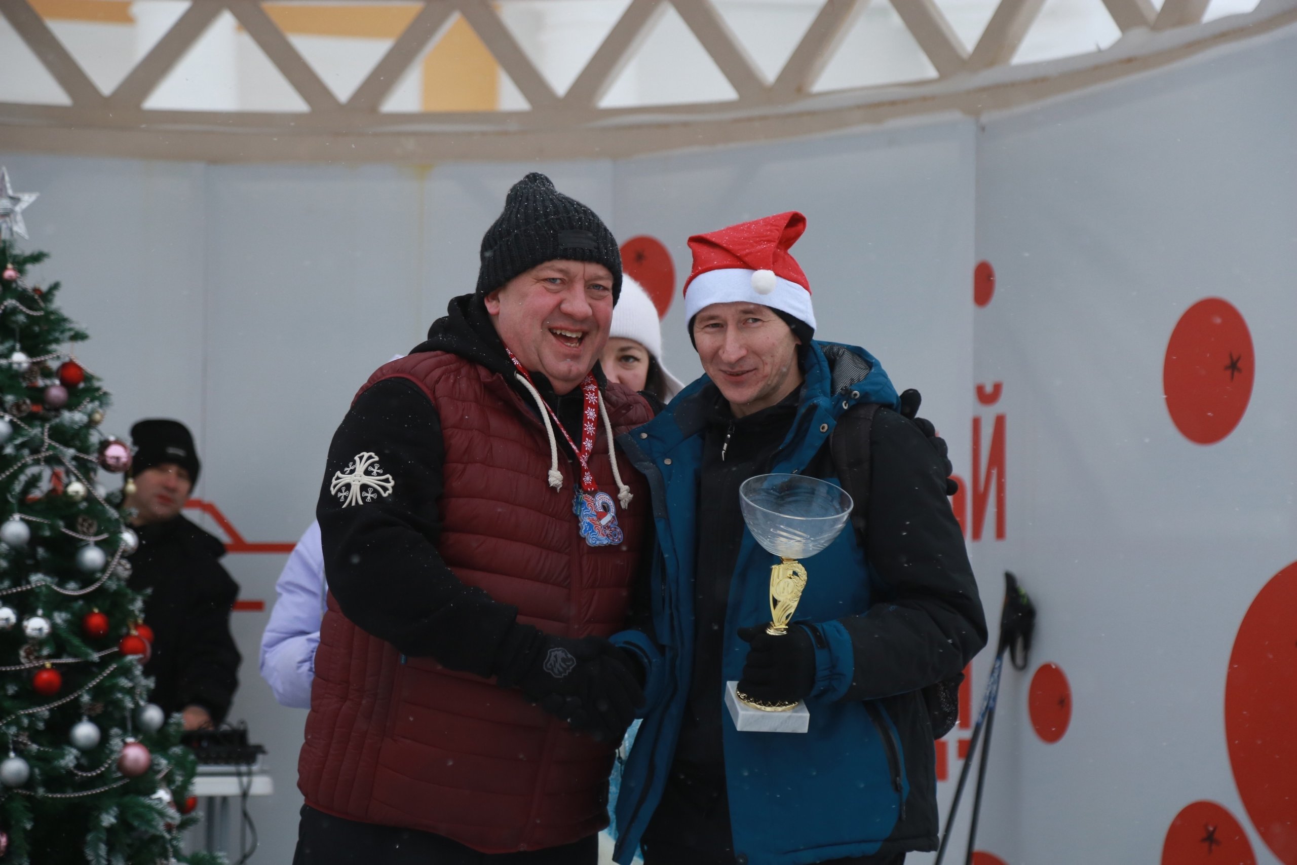 Более 250 ижевчан поучаствовали в забеге на «Кубок кристальной трезвости» в первый день 2026 года