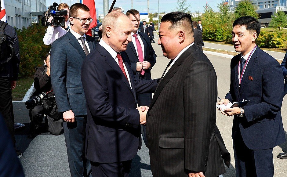 Владимир Путин и Ким Чен Ын встретились на космодроме Восточный