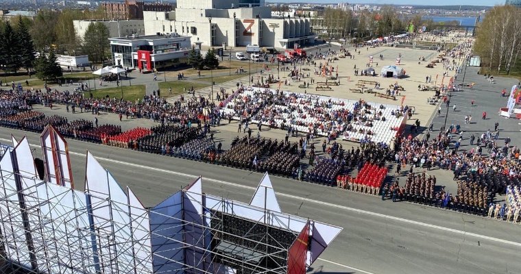 Впервые в Параде Победы в Ижевске будут участвовать школьники из Беларуси