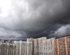 Ураган и тропический ливень накрыли Москву