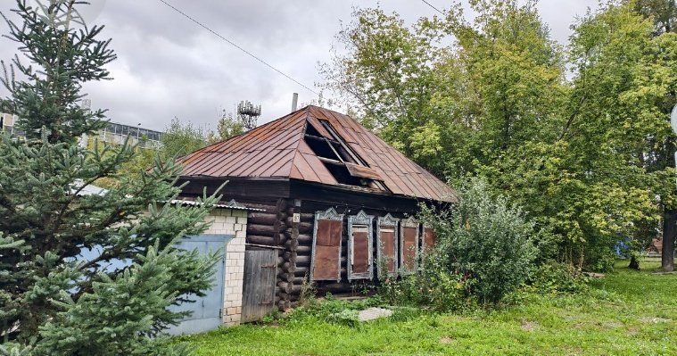 В Ижевске снесут два аварийных дома на улице Малахова и в переулке Красина