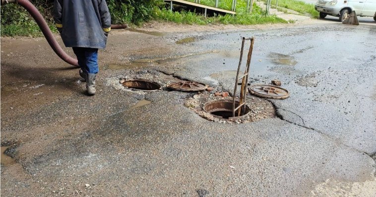 В Привокзальном районе Воткинска вновь произошёл порыв теплосетей