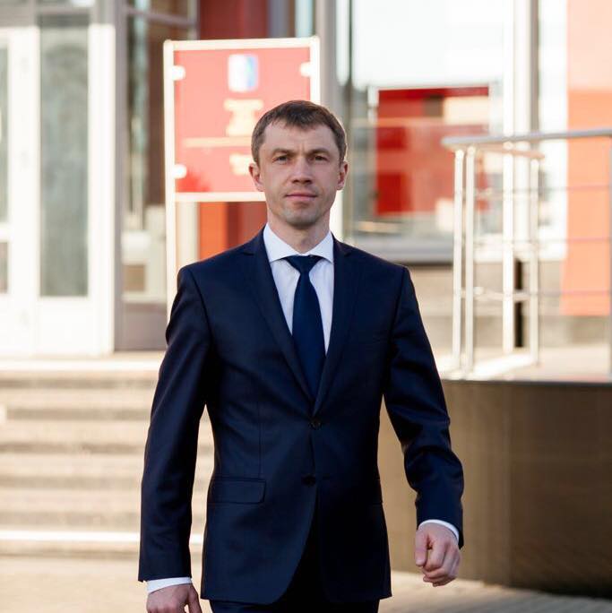 Экс-начальнику УБиТ Ижевска Артему Богданову изменили домашний арест на подписку о невыезде 