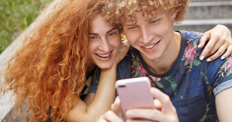 билайн перезапустил «план б.» с доступом к нейросетям и Telegram Premium
