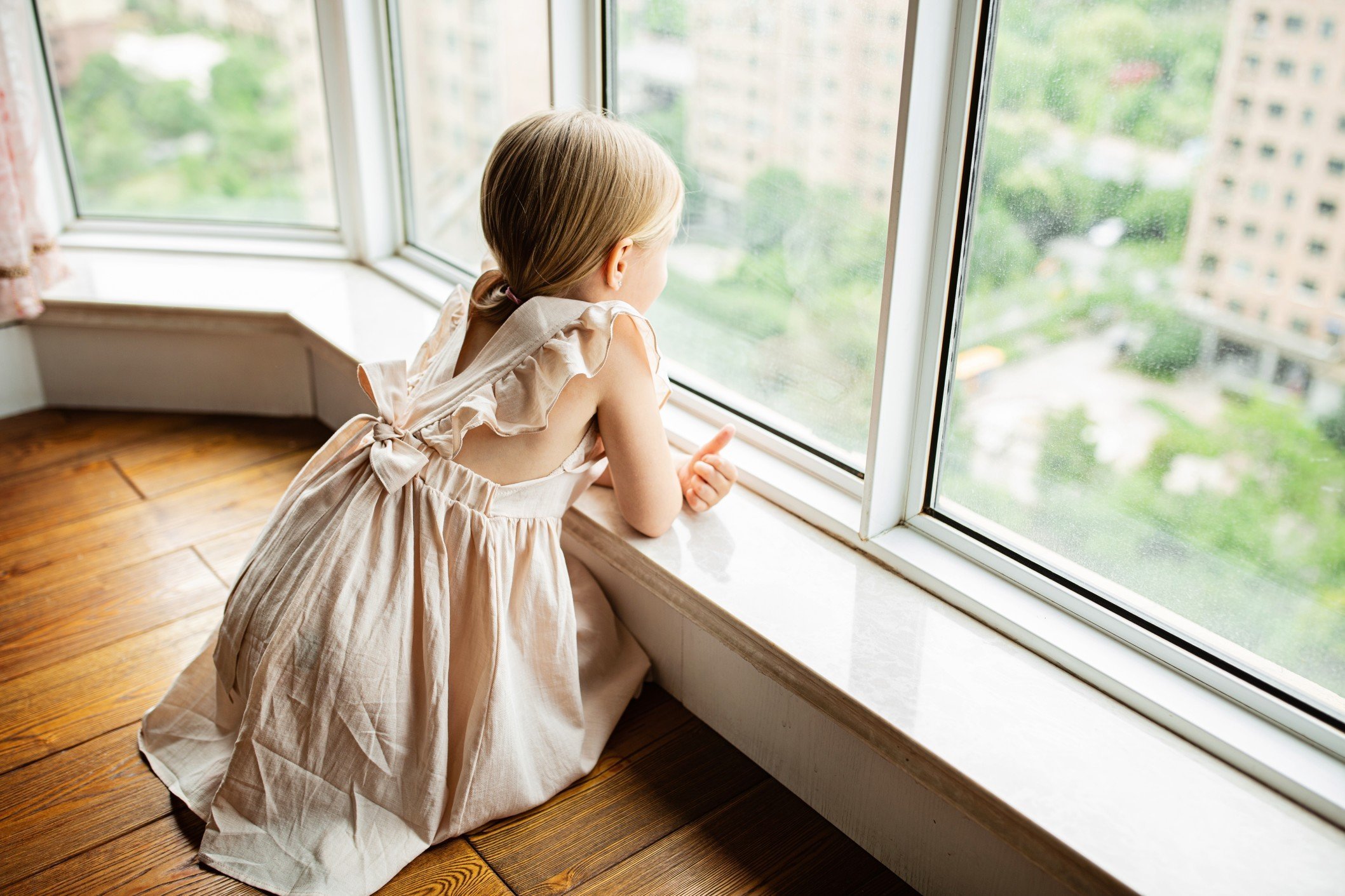 

В Ижевске 6-летняя девочка выпала из окна 7 этажа

