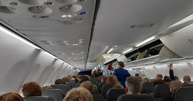 Авиарейс из Ижевска в Санкт-Петербург задержался из-за закрытия аэропорта «Пулково»