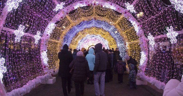В Новый год москвичи не смогут посетить рестораны и катки