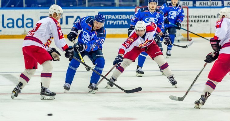 «Ижсталь» проиграла хозяевам турнира на кубке «Лады»
