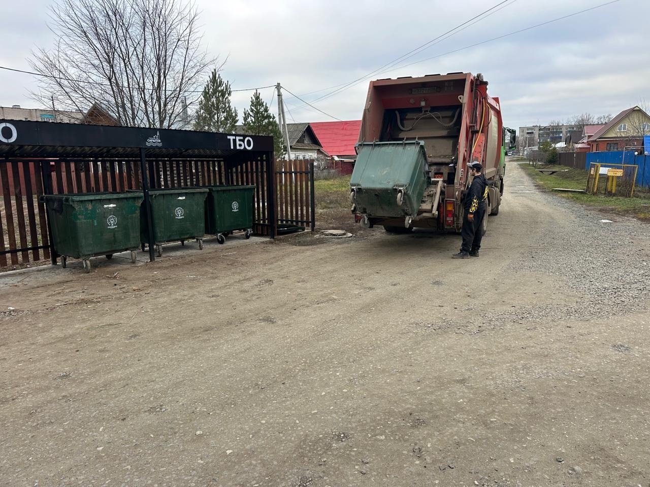 В Сарапуле увеличат количество мусоровозов на самых загруженных контейнерных площадках