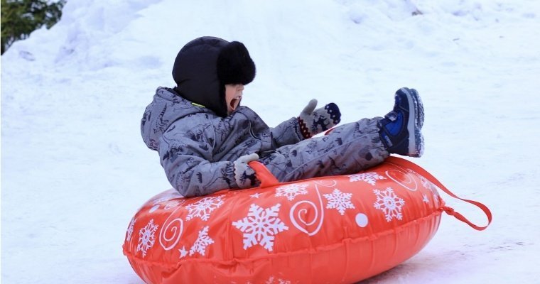Зимние забавы: с начала сезона в Удмуртии травмировались более 20 детей