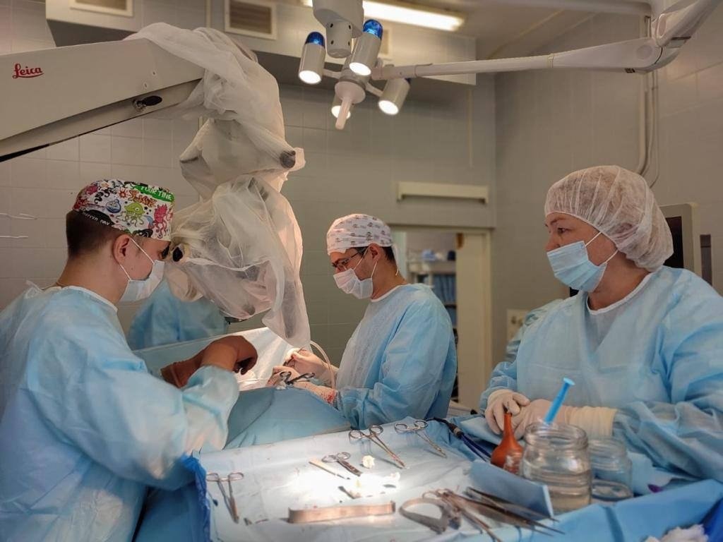 В Удмуртии врачи провели операцию по освобождению тройничного нерва пациенту с редкой невралгией