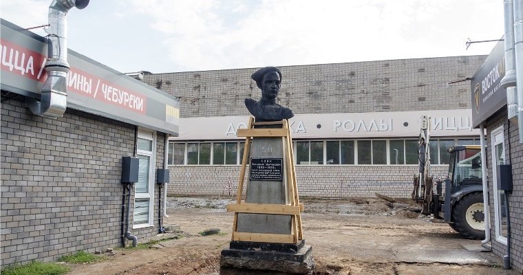 По просьбе жителей Сарапула памятник красному комдиву Азину перенесут на другое место