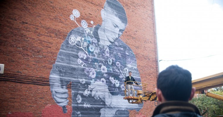 Образы рабочих-оружейников украсят фасады «хрущевок» в Ижевске