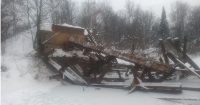 В Якшур-Бодьинском районе в погоне за металлоломом злоумышленники разрушили мост