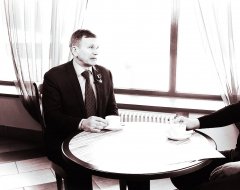 Герой России Вячеслав Бочаров рассказал в «Кофемолке», что такое подвиг