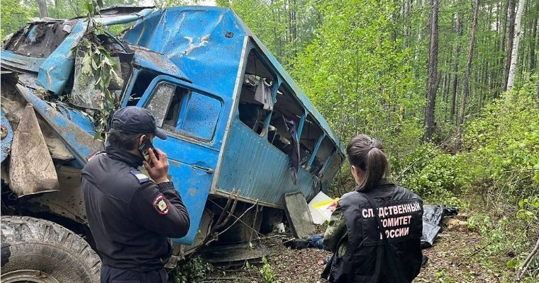 Три человека погибли и 32 пострадали при аварии с автобусом в Забайкалье 