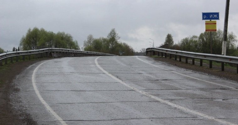 Мост через реку Иж в селе Яган начали ремонтировать в Удмуртии
