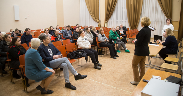   В Ижевске планируют объединить две школы