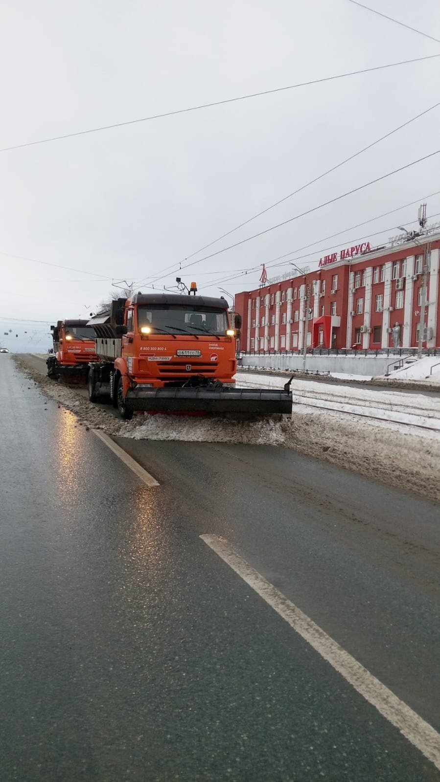 Из-за оттепели дорожники Ижевска корректировали характер работ 