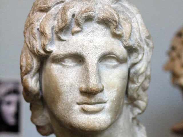 Ученые Греции установили реальную причину смерти Александра Македонского