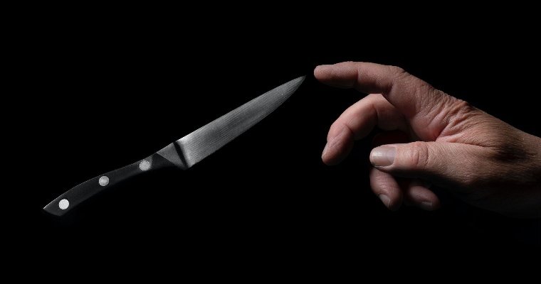Пациент психиатрической больницы в Удмуртии угрожал ножом своим родителям
