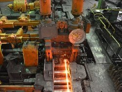Завод «Ижсталь» капитально отремонтировал уникальный прокатный стан