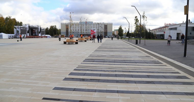 На Центральной площади Ижевска запретят кататься на велосипедах, роликах и скейтах