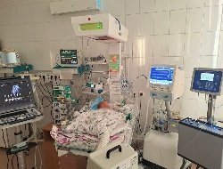 Новорождённому с редкой патологией спасли жизнь врачи в Ижевске