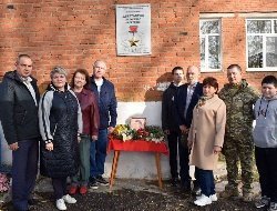 На трёх сельских школах Удмуртии установили мемориальные доски в честь Героев Советского Союза