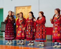 Бурановские бабушки открыли международную акцию «Хоровод мира»