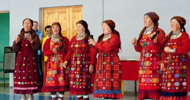 Бурановские бабушки открыли международную акцию «Хоровод мира»